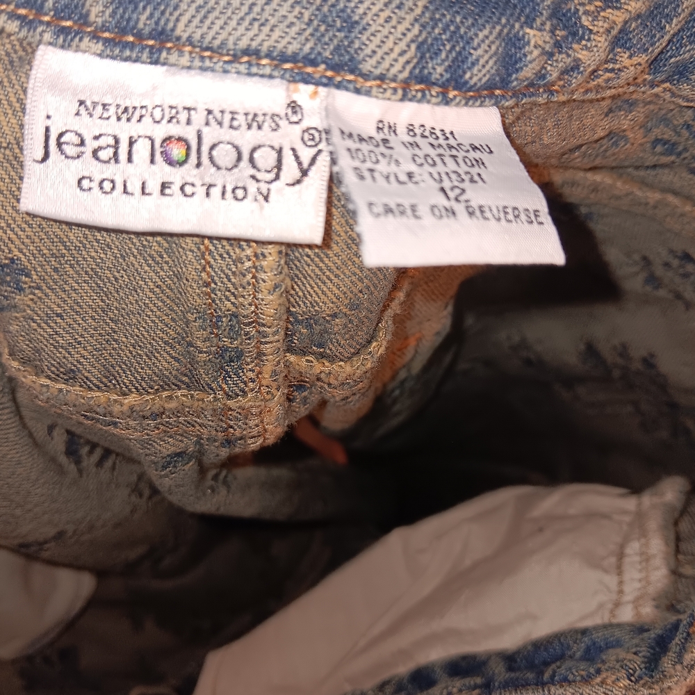 Newport News Blue Denim Skirt - Picture 2 of 5